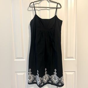 Elegant Black LOFT Dress with White Embroidery Size 14